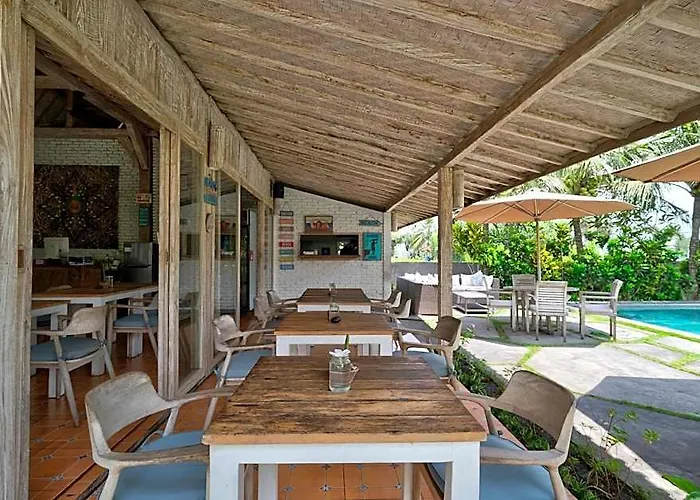 Hotel Wide Sands Retreat